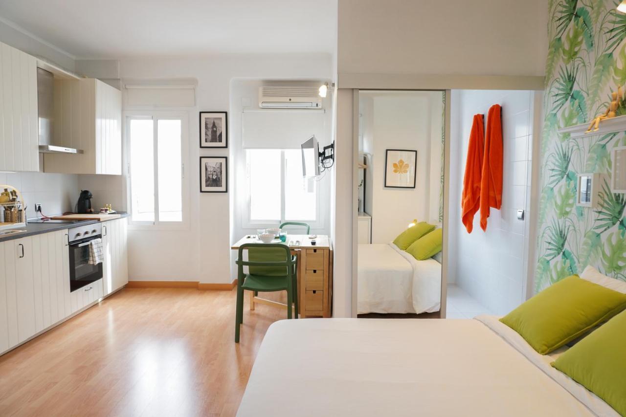 Alemania & Soho By Ele Apartments Малага Екстериор снимка